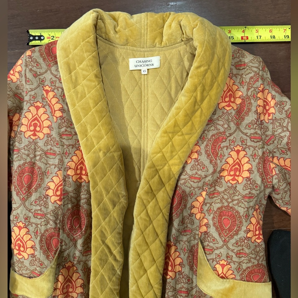 Chasing Unicorns California Bound Quilted Velvet Afghan Jacket sz XS - Picture 10 of 11